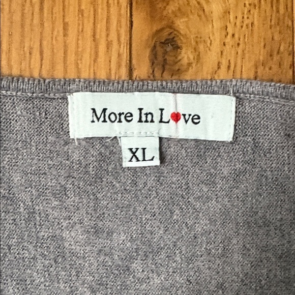 More In Love Bling Embellished Long Sleeve Shirt Size XL Top - Picture 5 of 6